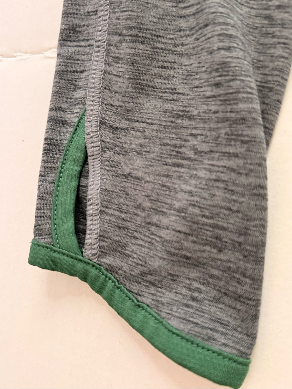 New Balance NB Dry 1/2 Zip Pullover Gray Green Thumbholes Women’s M - Picture 5 of 11